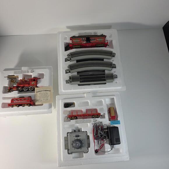 Lot Set Budweiser Model Train & Hawthorne Station w/COA - Picture 1 of 9